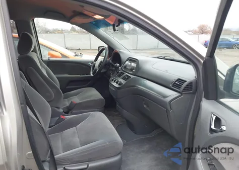 2006 Honda Odyssey Lx from USA, damaged, VIN 5FNRL38296B060861